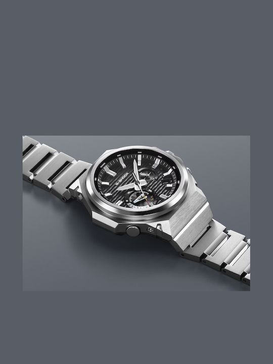 Casio Ανδρικό Ρολόι Μπαταρίας με Ασημί Μεταλλικό Μπρασελέ