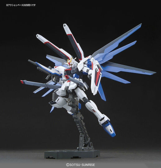 Namco - Bandai Gundam: Freedom ZGMF-X10A Екшън фигура в мащаб 3:24