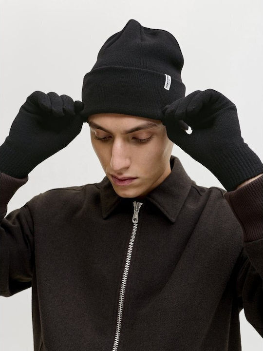 Beanie Beanie Knitted in Black color