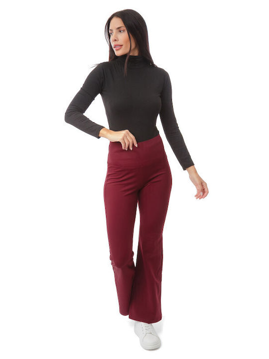 Burgundisches Hochbund Caprijeans Ausgestellt