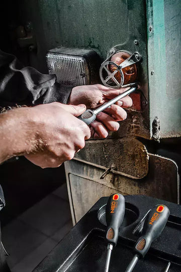 Neo Tools Μαγνητικό Κατσαβίδι Ίσιο με Μέγεθος Μύτης 5.5mm