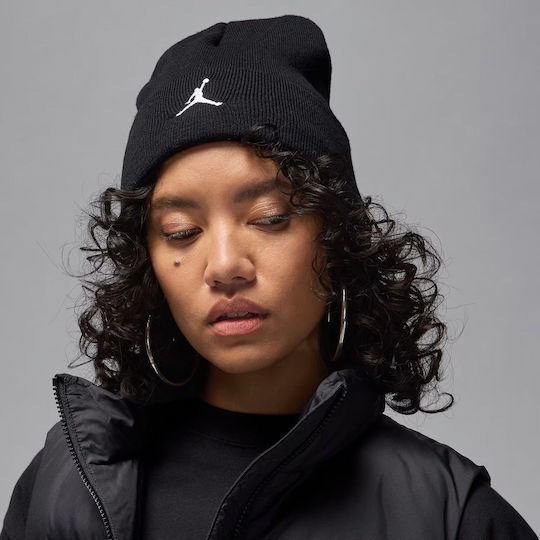 Peak Beanie Unisex Beanie Knitted in Black color