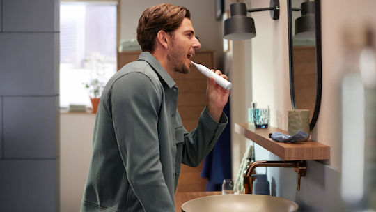 Philips Sonicare Protectiveclean Ηλεκτρική Οδοντόβουρτσα με Αισθητήρα Πίεσης και Θήκη Ταξιδίου Λευκή