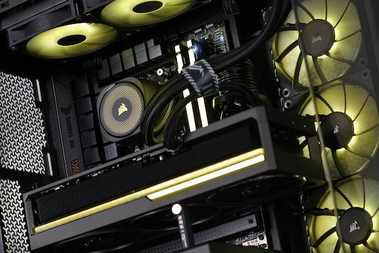 Actina KOMACNGIP0276 Gaming Desktop PC (Ryzen 7-9800X3D/32GB DDR5/2TB SSD/Radeon RX 9070 XT/Fără OS)