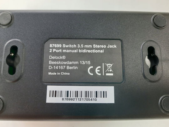DeLock Switch Stereo Jack 3.5 mm 2 port