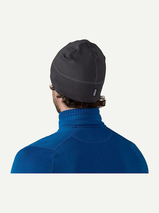Beanie Unisex Beanie Knitted in Black color