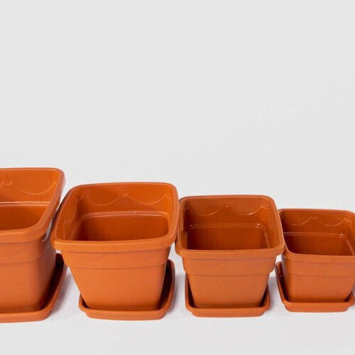 Tavă dreptunghiulară pentru ghiveci 28x21cm din plastic maro