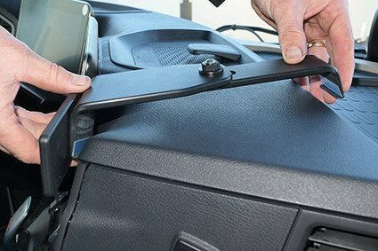 Brodit Proclip Auto Handyhalterung mit Anti-Rutsch-Oberfläche Schwarz