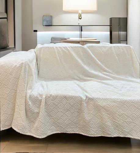 Linea Home Rafles Linea Home Rafles