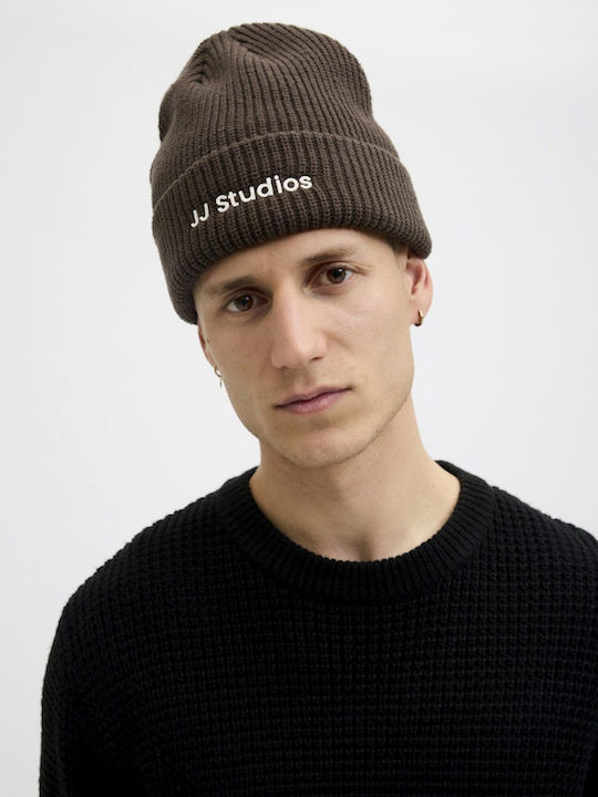 Beanie Beanie Knitted in Brown color