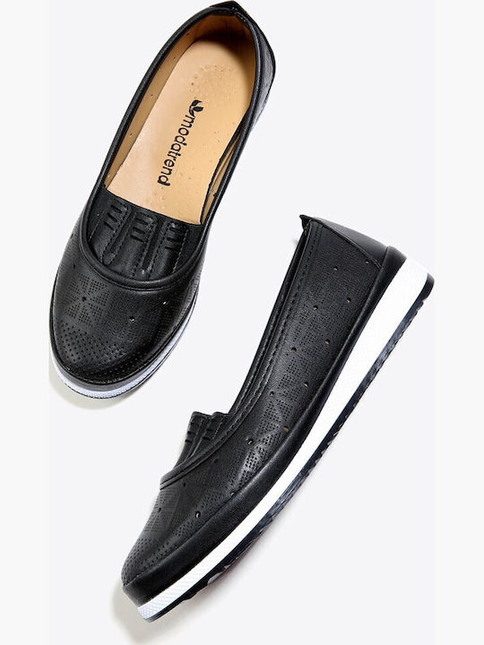 Women's Moccasins in Black Color