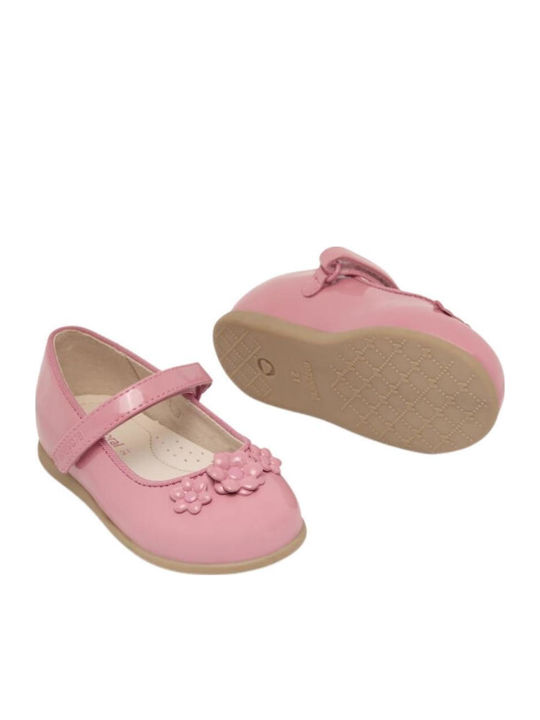 Παιδικές Μπαλαρίνες mit Bügel- und Schleifenverschluss Lackleder Rosa