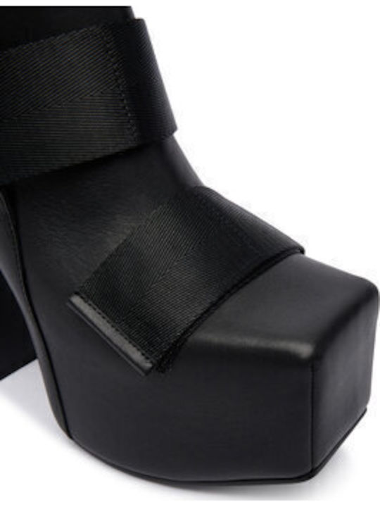 United Nude