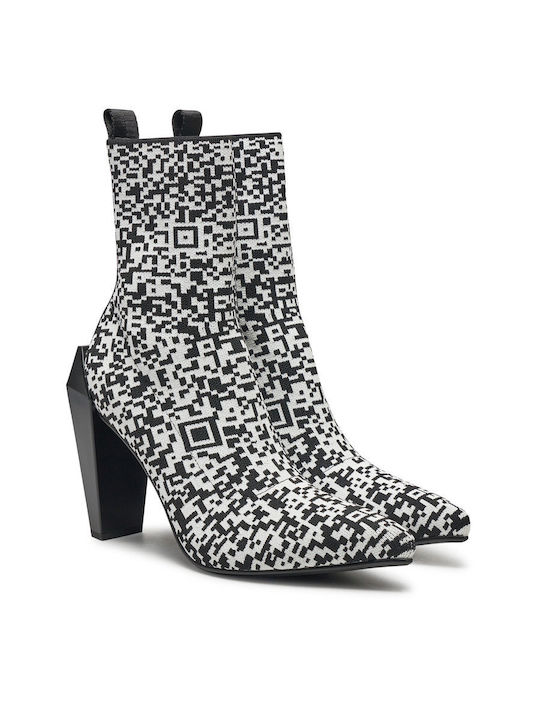 United Nude