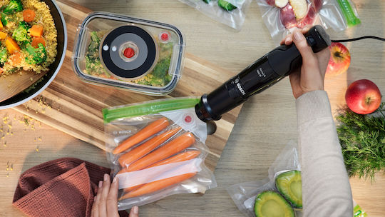 Bosch Serie 4 Hand Blender with Inox Rod 1000W Black