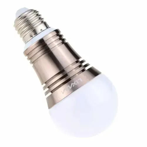 Smart Смарт крушка LED 7.5W за фасунга E27 RGBW 640лм Димируем
