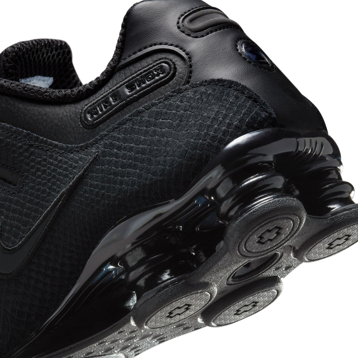 nike shox all black leather
