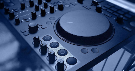 Native Instruments Traktor MX2 DJ Controller 34588