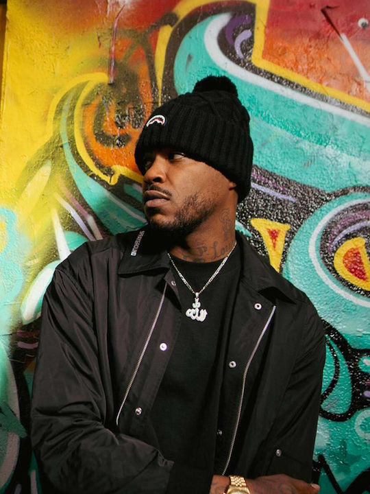 Lowkey Puff Beanie Fleece Beanie Knitted in Black color