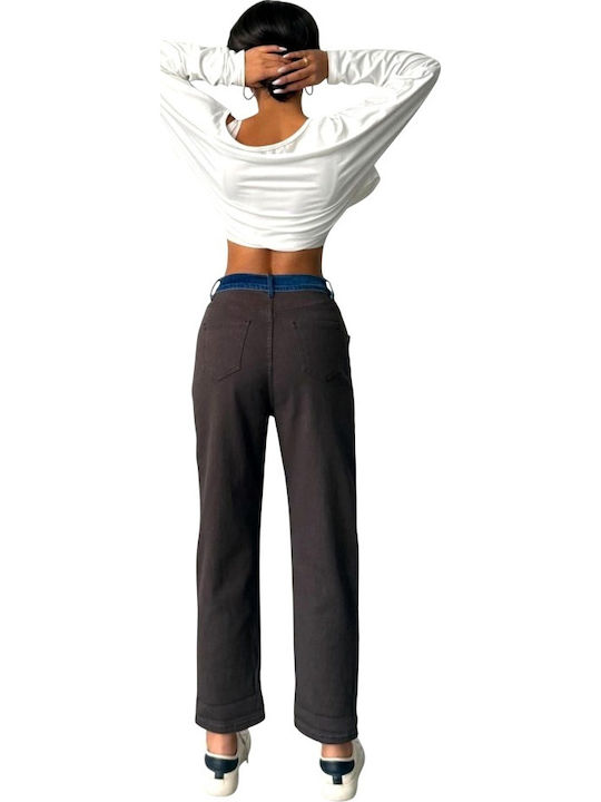 Hoch tailliert Damenjeans in Boyfriend-Passform Brown