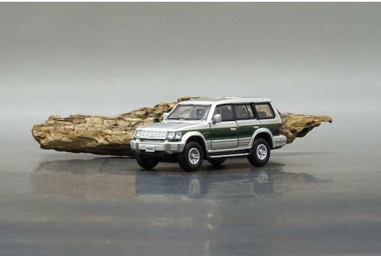 Macheta Auto Mitsubishi Pajero 2nd Generation 1996 1:64 Bm Creations