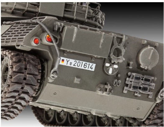 Revell Φιγούρα Μοντελισμού Τανκ σε Κλίμακα 1:35 με Κόλλα και Χρώματα 38.4x36.5x6.5εκ.