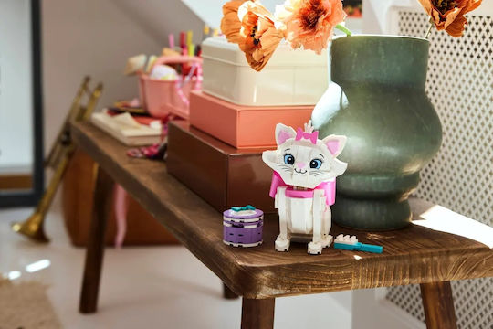 LEGO Disney The Aristocats Adorable Marie За 7+ Години 369 Бройки