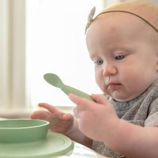 Ezpz Feeding Set made of Silicone with Non-Slip Base Green 4pcs