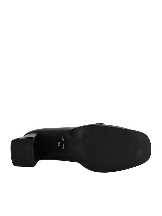 Leather Women's Moccasins in Black Color