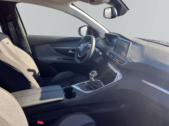 Peugeot 3008 1.5 BlueHDI Corporate '22