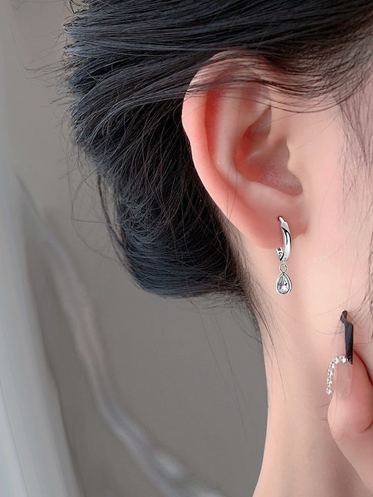 Ohrringe aus Silber mit Steinen
