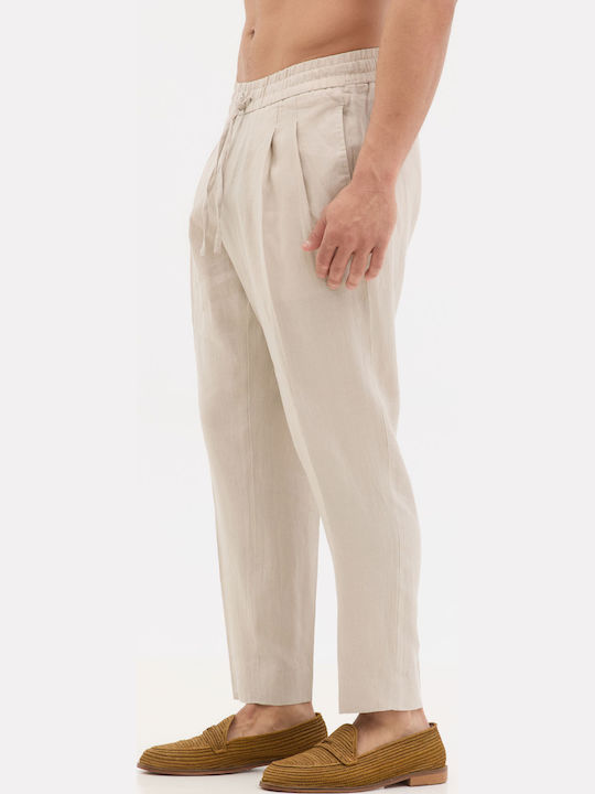 Trousers in Relaxed Fit Beige