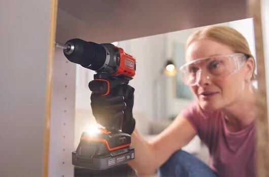 Black & Decker BCD383D2TA Δραπανοκατσάβιδο Μπαταρίας 18V