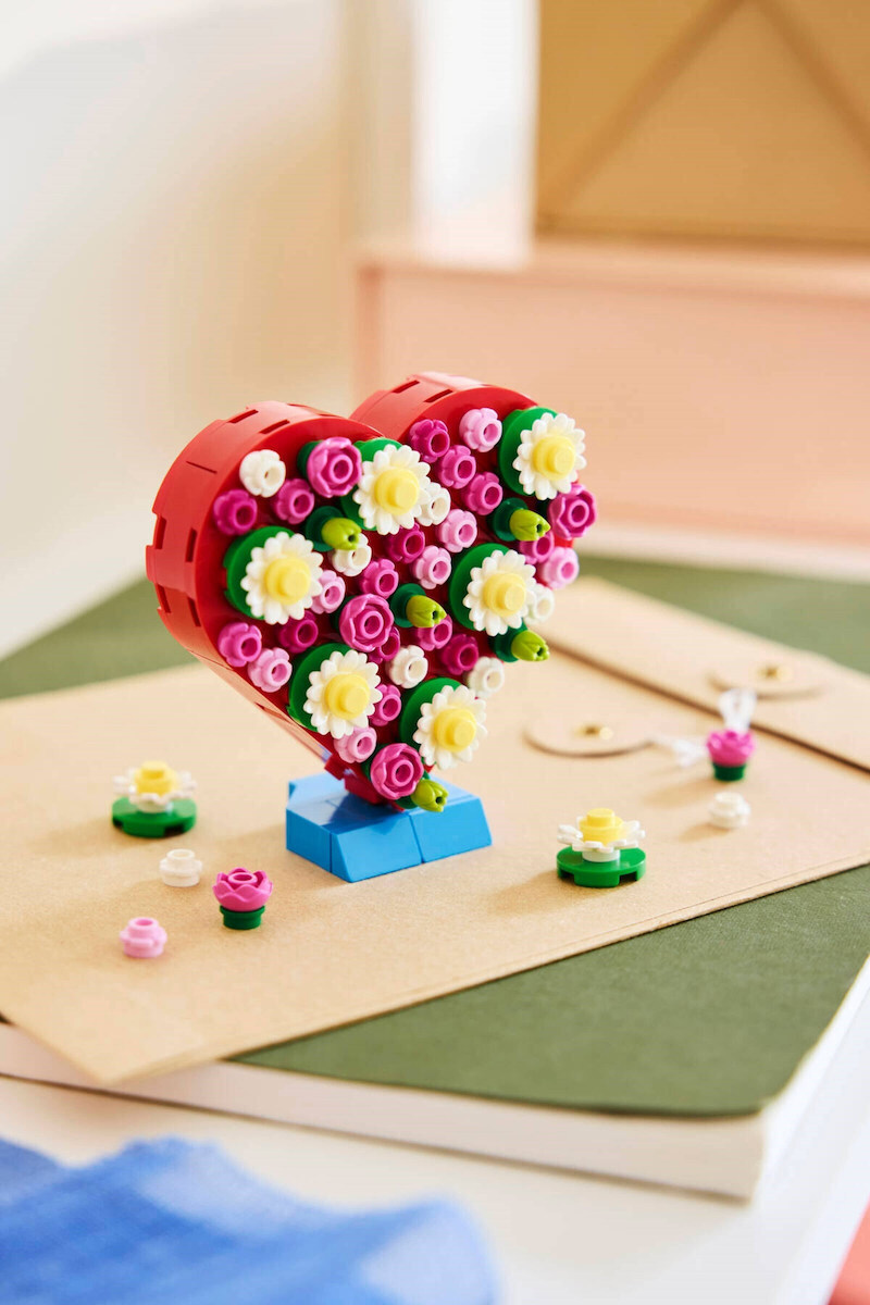 LEGO Cuburi de Construit Love Letters Valentine's Day pentru 8+