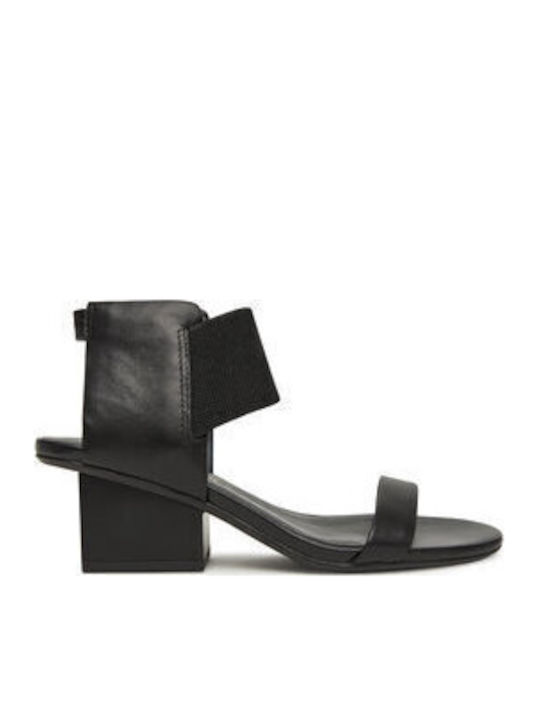 United Nude