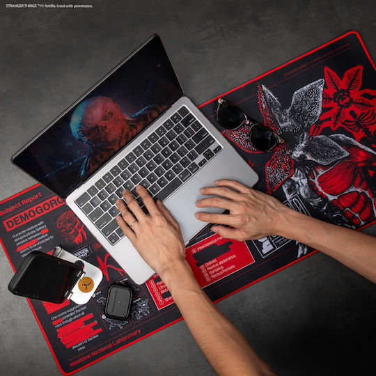 Stranger Things Spielmatte Demogorgon 80x35 cm
