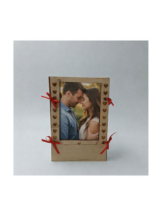 ToXylo Frame Wooden Heart Shaped with Beige Frame