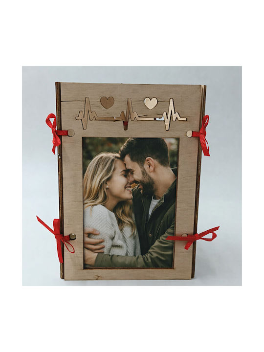 ToXylo Frame Wooden Heart Shaped with Beige Frame