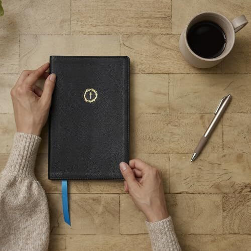 Spurgeon And The Gospels: The Gospels With Devotions From Charles Spurgeon (nkjv, Black Leathersoft, Comfort Print): The Gospels With Devotions From Charles Spurgeon, Nkjv, Black, Comfort Print