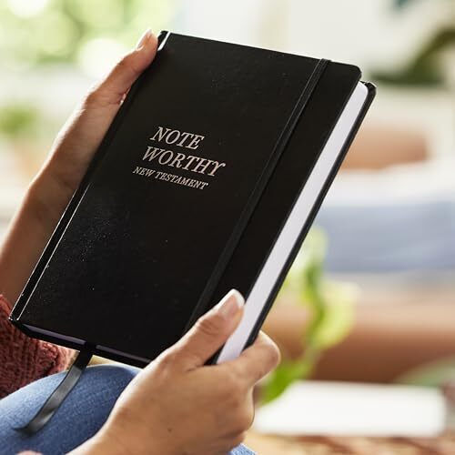 Noteworthy New Testament: Read And Journal Through The New Testament In A Year (nkjv, Hardcover, Comfort Print): New King James, Black, Read And ... A Year, Satin Ribbon Marker, Elastic Closure