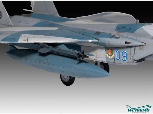 Revell Model Set Boeing F-15c Eagle Scale 1:72 63778