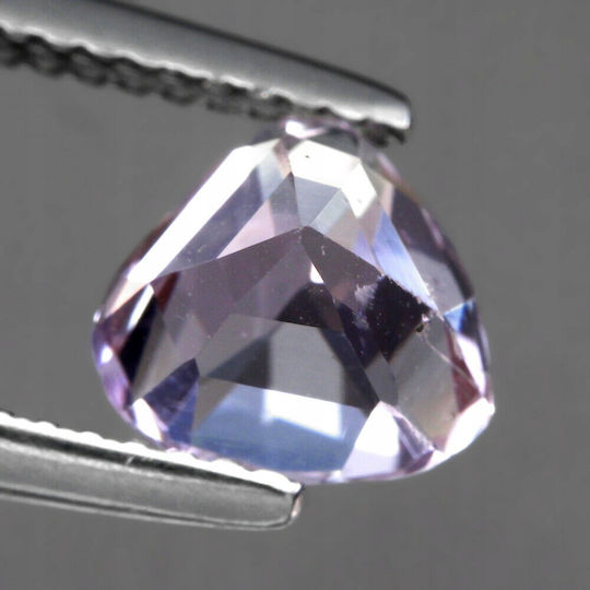 Kunzyt Natürlicher Stein 1.96ct Vvs Herz
