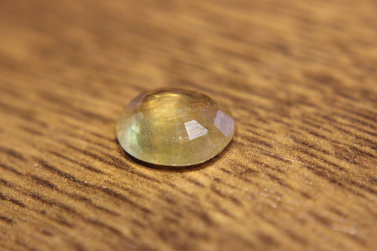 Композитен Корунд-Стъкло 4.70ct