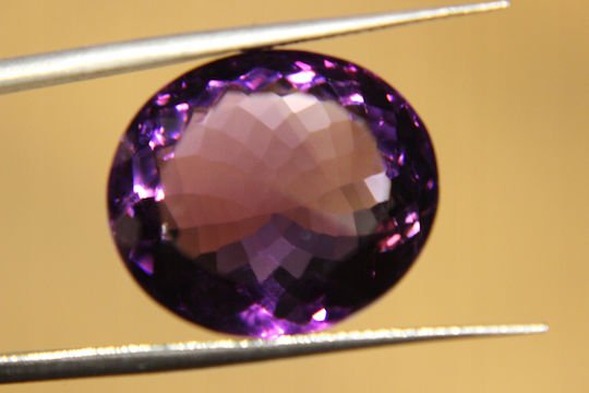 Songea Damenring mit Amethyst Natürliche Art der Steine 22.55ct
