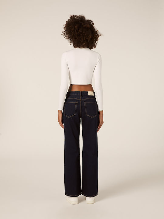 Women's Jean Pants in Straight Leg Style