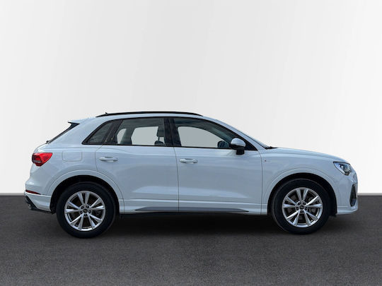 Audi Q3 45 TFSI e S tronic S line PHEV (Plug-in) '22