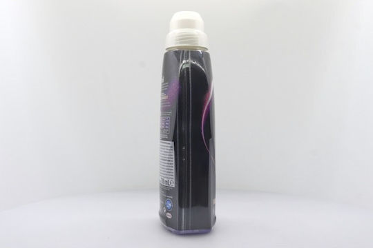 Persil Υγρό Απορρυπαντικό για Μαύρα Ρούχα 700ml (14 Μεζούρες)