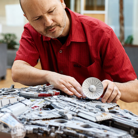 LEGO Star Wars Millennium Falcon UCS Für 16+ Jahre 7541Stücke
