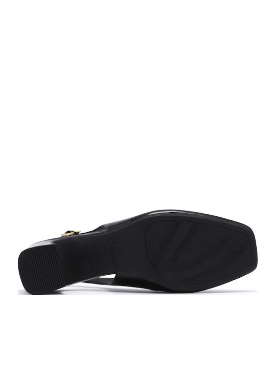 Sling Pumps aus Lackleder in Schwarz