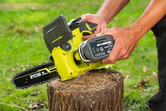 Ryobi RY18CS20A-0 Pruning Battery Chainsaw Solo 18V 2.3kg with Blade 20cm